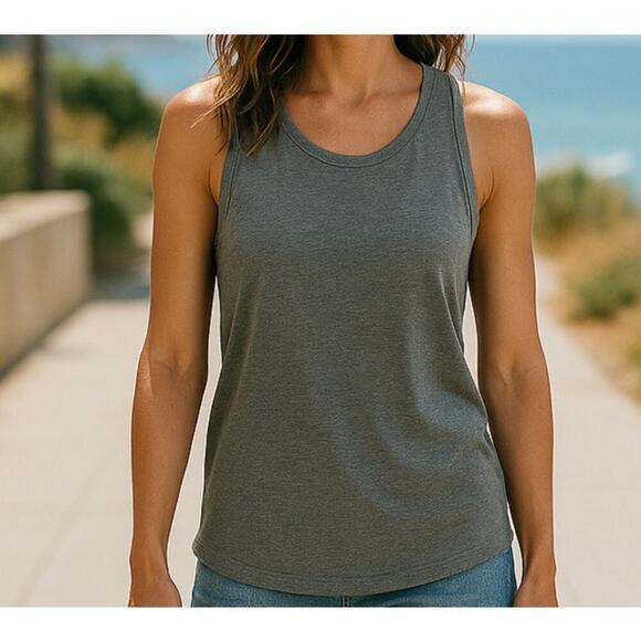 Gap Fit Tops - Gap FIt Tank Top Twisted open Back Gray Womens Medium